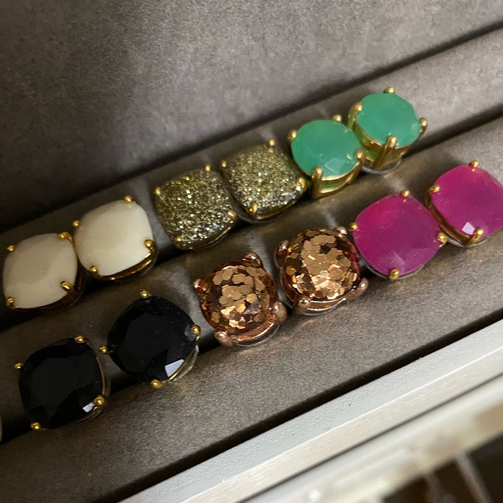 Kate spade stud earrings! Excellent conditions!